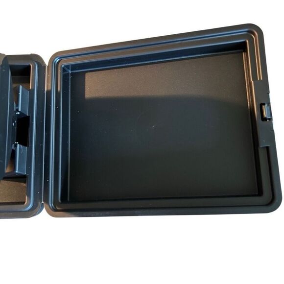 Fellowes CD/DVD Hard Case Holds 16 - Picture 8 of 9